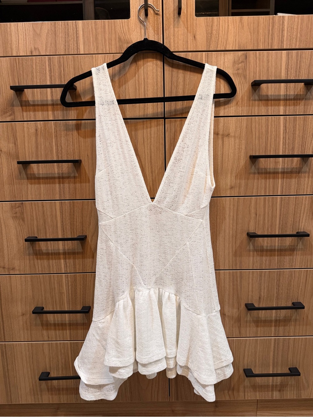More to Come - Revolve - V Mini Dress - M